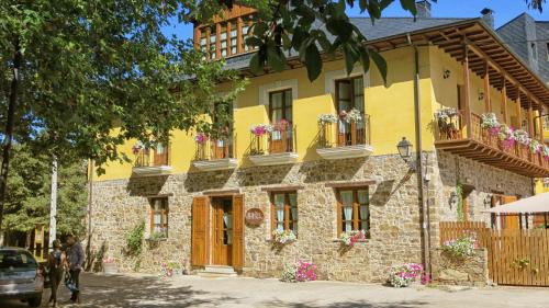 San Esteban de Valdueza Hotel | Hotel Valle del Silencio