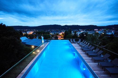 Alt-Heiligkreuz Hotel | Hotel Villa Hügel