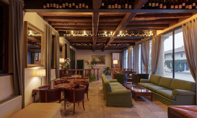 Castello d'Aviano Hotel | Hotel Villa Policreti