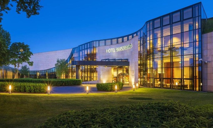 Jachranka Hotel | Hotel Warszawianka