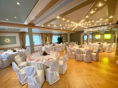 Usingen Hotel | Hotel zur goldenen Sonne