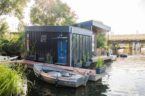 's-Hertogenbosch House | Hoteldebootel 's-Hertogenbosch met prive sauna