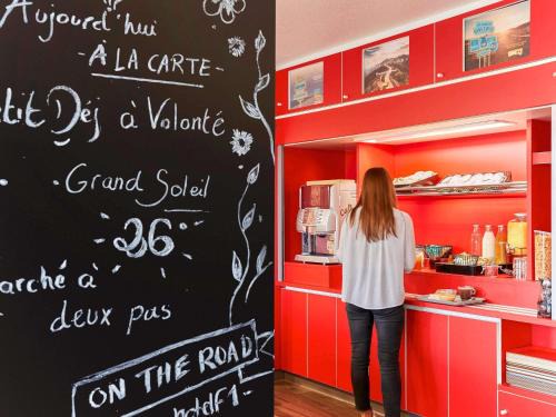 Saint-Cergues Hotel | hotelF1 Annemasse Hotel Renove