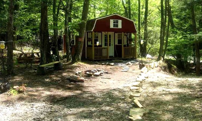 Mount Storm House | House ∙ 1 bedroom ∙ 8 guests