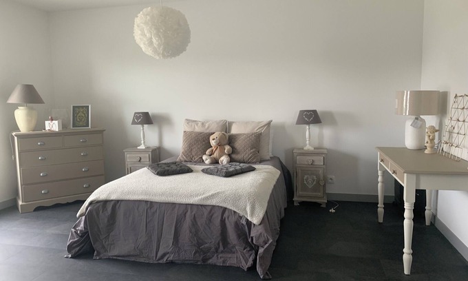 Touques House | HOUSE 10 PERSONS 2 JACCUZZI 4 BEDROOMS 4 BATHROOMS SAUNA, DEAUVILLE