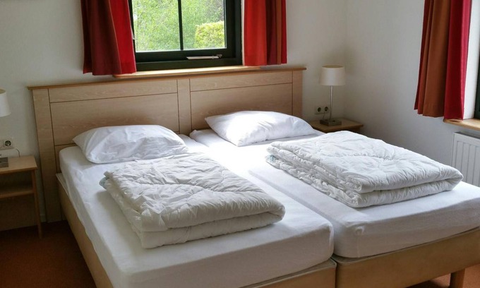 Bant House | House ∙ 12 bedrooms ∙ 24 guests