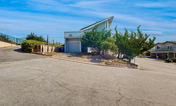 La Selva Beach House | House ∙ 2 bedrooms ∙ 5 guests