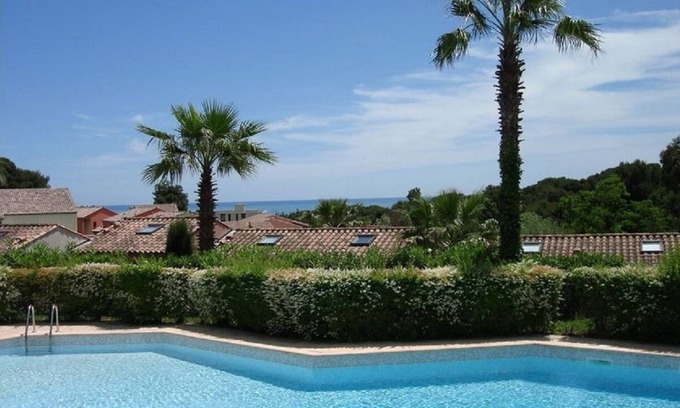 Villeneuve-Loubet House | 🏠 House 2 bedrooms near NICE, air-conditioned, land, pool garage, 600 m sea