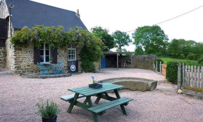 Menil-Vin House | House ∙ 2 bedrooms ∙ 4 guests