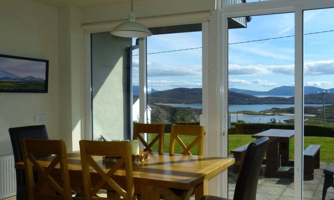 Caherdaniel House | House ∙ 3 bedrooms ∙ 4 guests