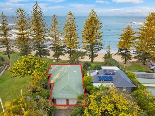 Dicky Beach House | House ∙ 3 bedrooms ∙ 6 guests