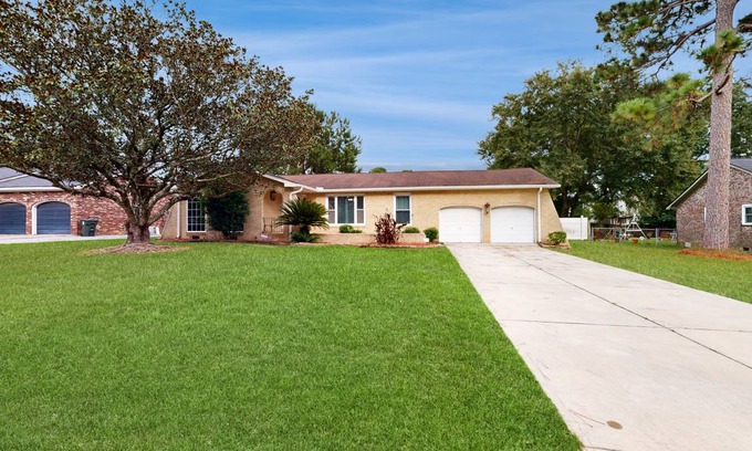 Goose Creek House | House ∙ 3 bedrooms ∙ 8 guests