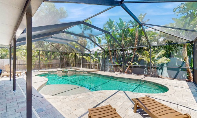 South Poinsettia House | House ∙ 4 bedrooms ∙ 8 guests