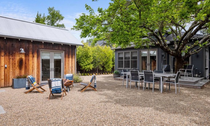 St. Helena House | House ∙ 4 bedrooms ∙ 8 guests