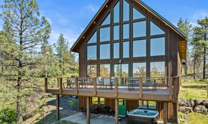 Cheney House | House ∙ 5 bedrooms ∙ 25 guests