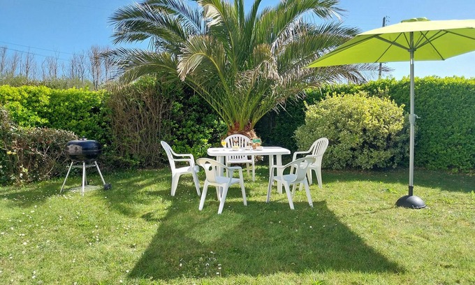 Plouneour-Brignogan-Plages House | House by the sea, 700 m from the beach, Finistère, Brittany