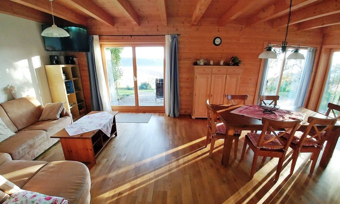 Traunreut Apartment | House Eiche 100m², up to 6 persons, 3 separate bedrooms