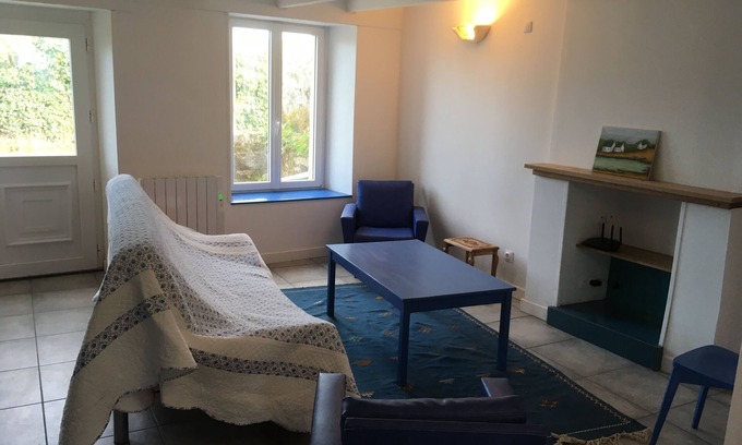 Montfarville House | House for four 10min walk from the beach