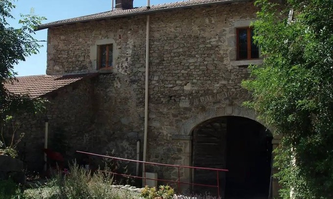 Saint-Germain-lʼHerm House | House ∙ 4 bedrooms ∙ 12 guests