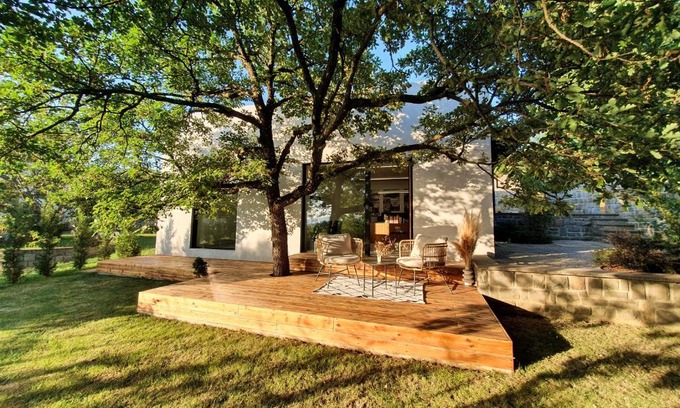 Dekani House | HOUSE G