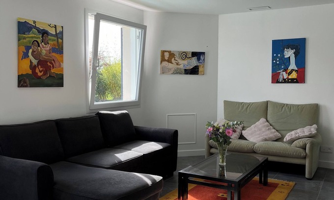 Veyre-Monton House | House ground floor direct access pool and garden Quiet, all amenities nearby