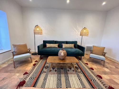 Ballon-Saint-Mars House | House in Ballon near Le Mans Circuit