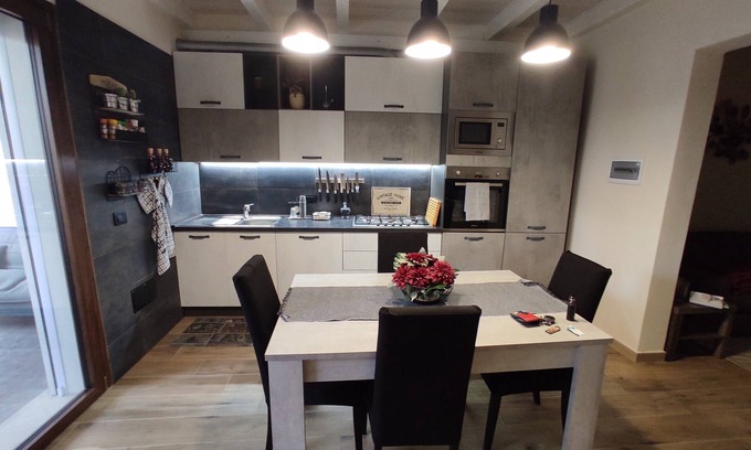 Manduria House | House in the center