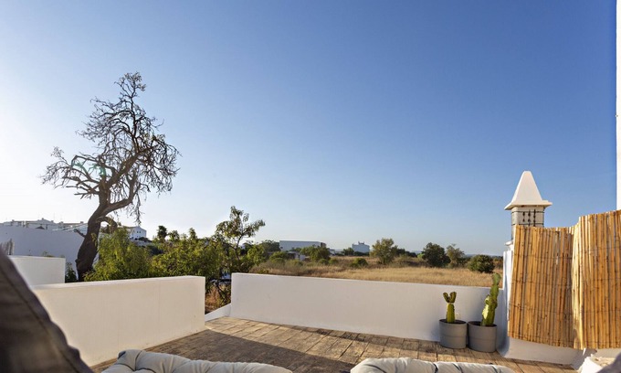 Luz de Tavira House | House, in the centre of Luz de Tavira, renovated