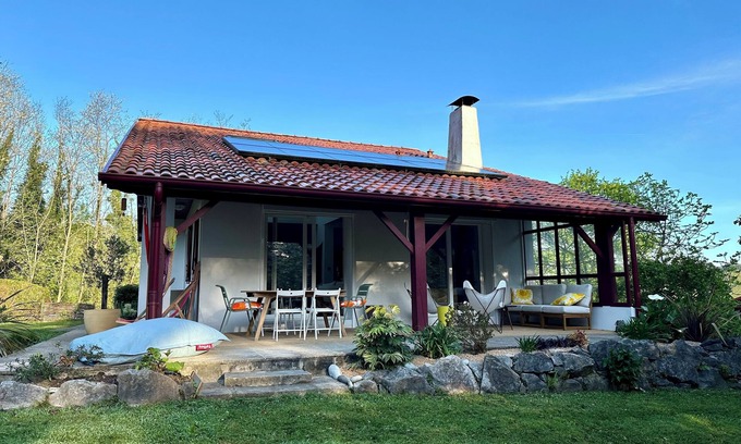 Arbonne House | House in the heart of nature