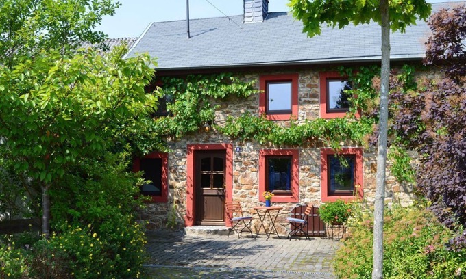 Hunerbach House | House Kaspers - 5-bed cottage, shower and bath/WC, non-smoking