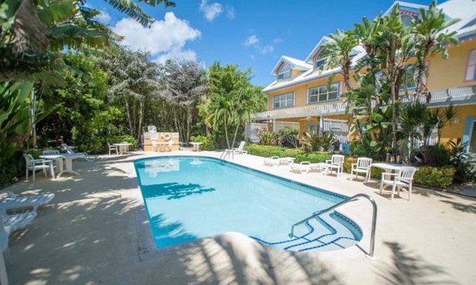 Northwest Point House | House