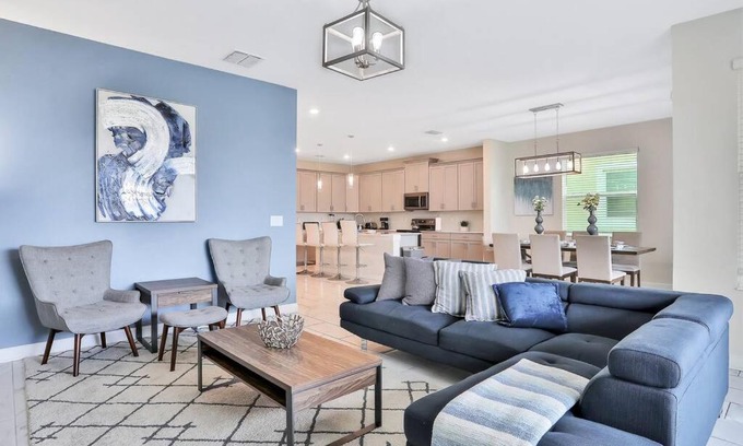 Four Corners Villa | House Majestic, Luxury Villa, 6 bedroom/5 bathroom
