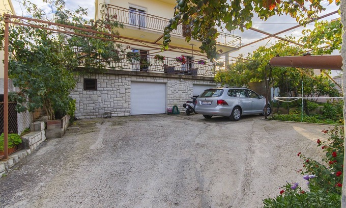 Municipality of Trogir House | House Marija (40331-K1) - Arbanija (Ciovo)