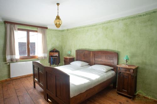 Zuzemberk House | House of Culture and Nature - Hiša Kulture in Nature