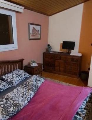 Pallini House | House Pallini metro station 8 min to Airport renovation made fastest place to go to Airport and 17 min to Syntagma