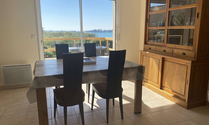 Pleumeur-Bodou House | House SEA VIEW with wifi, 200m from the sea in Kérénoc en PLEUMEUR-BODOU