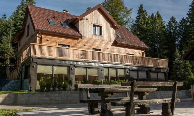 Hocko Pohorje Apartment | House Storz