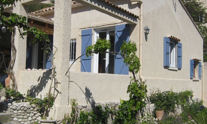 Niolon House | House T3 and garden, in the heart of the creeks, near Marseille and Carry-Le-Rouet