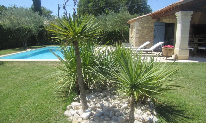 Montaren-et-Saint-Mediers Villa | House/Villa - Uzès