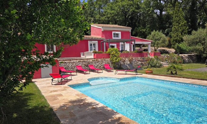 La Roquebrussanne Villa | House/Villa - La roquebrussanne