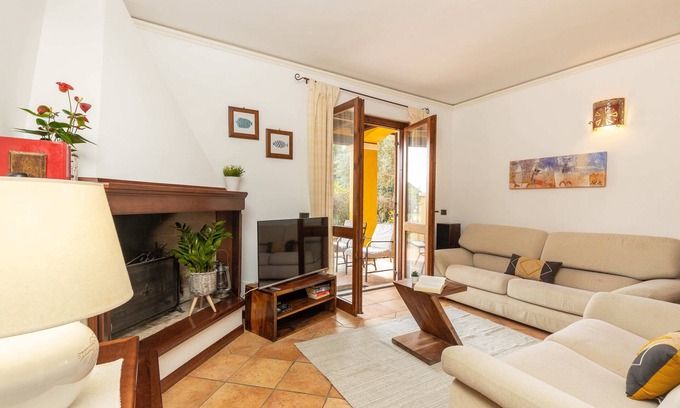 Santa Maria Navarrese House | house with garden 'the great carob' 100 meters from the beach