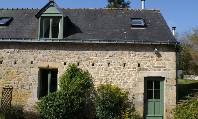 Ploerdut House | House with 6 beds with a plot of about 1 hectare and a heated pool