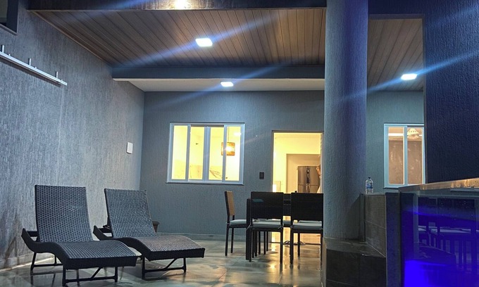 Unamar House | House with glass pool