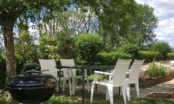Loray House | House with large garden and parking - Quiet location