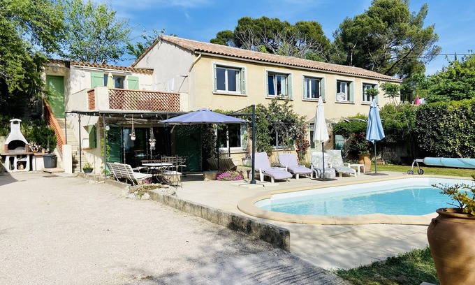 Nord House | House with swimming pool 5 min from Aix. Pets allowed. Ideal for families.