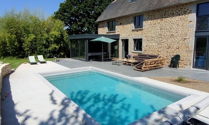 Isigny-le-Buat House | House with swimming pool, SPA, Sauna