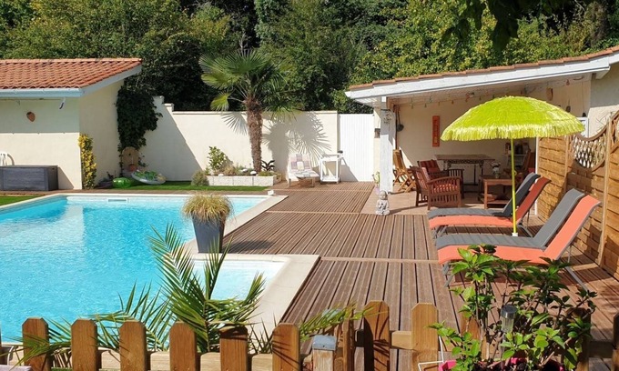 Le Pian-Medoc House | House with swimming pool not overlooked- near Bordeaux - 3 bedrooms - 6 people