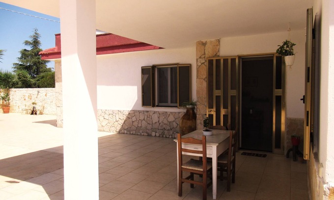 Monopoli House | House with veranda, square and parking space on the hills of Monopoli 8 km from the sea