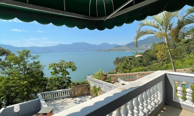 Praia das Cigarras House | House with wonderful views, swimming pool and barbecue! Near Cigars beach