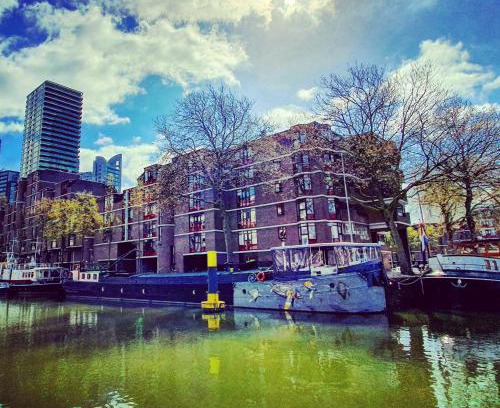 Stadsdriehoek Boat Rental | Houseboat holiday apartments Rotterdam